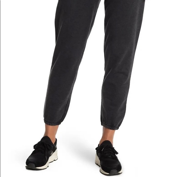 Z by Zella  Fleece Drawstring Sweatpants Jogger’s. Size-M - Picture 2 of 4